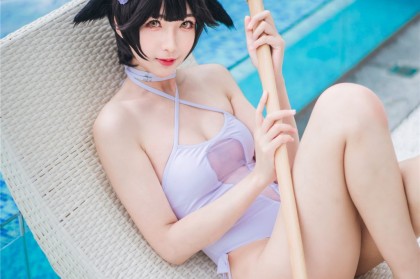海角官网夜色特写专栏：记录下海角社区登录后那句低语如何在暗夜中传递出撩人情感的火花